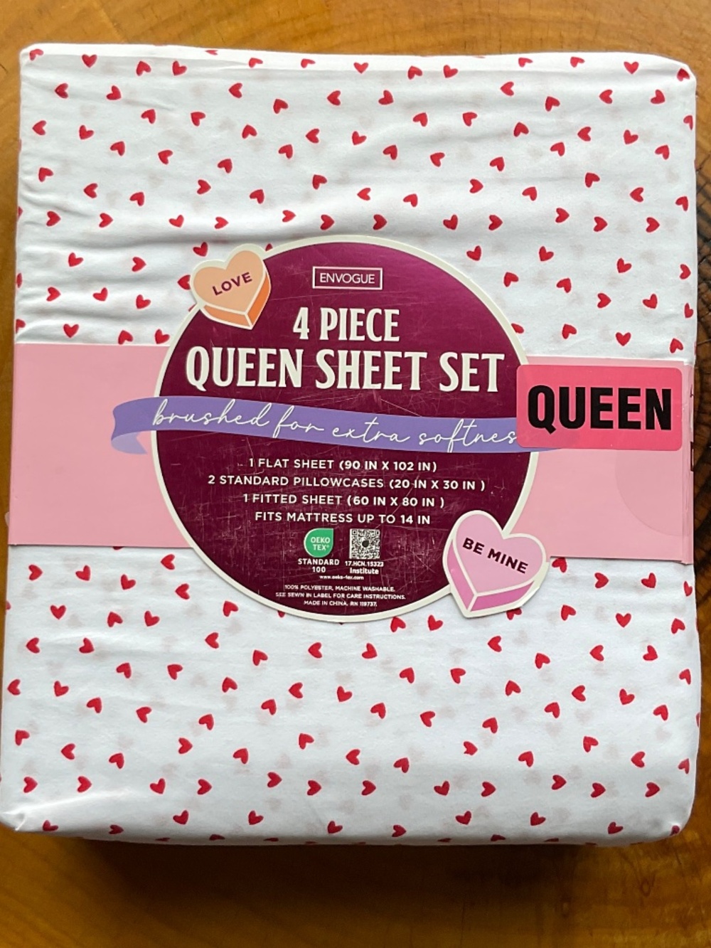 Envogue 4 Piece Queen Sheet Set White with Red Hearts